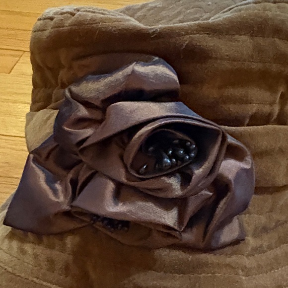 Brown Quilted Bucket Hat with Bow - Picture 2 of 4